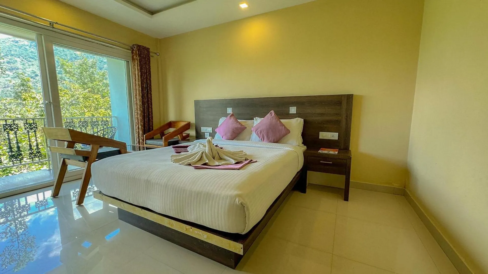 Hotel The Heights Munnar