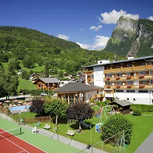 Chalet-hotel Neige Et Roc, The Originals Relais 4* Samoens