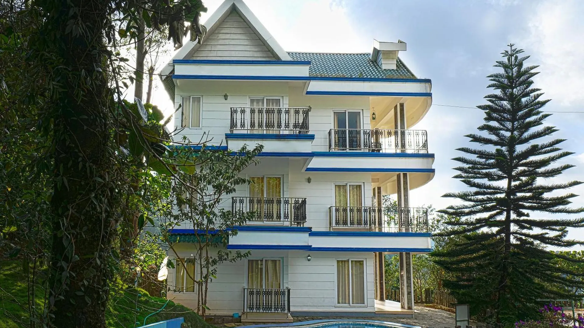 The Heights Munnar Hotel
