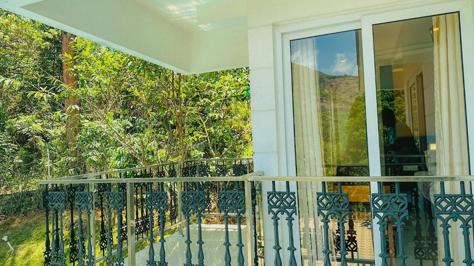 ****  The Heights Munnar Hotel India