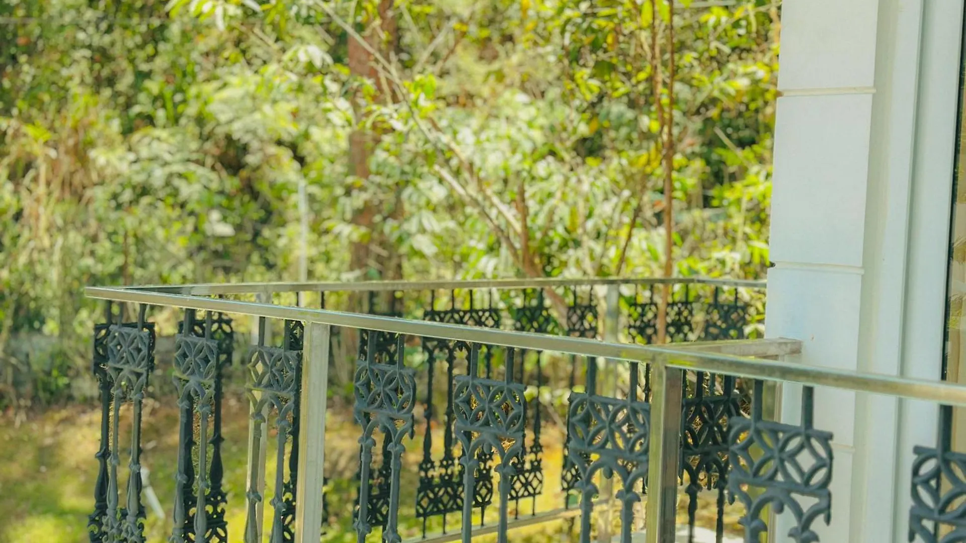 ****  The Heights Munnar Hotel India